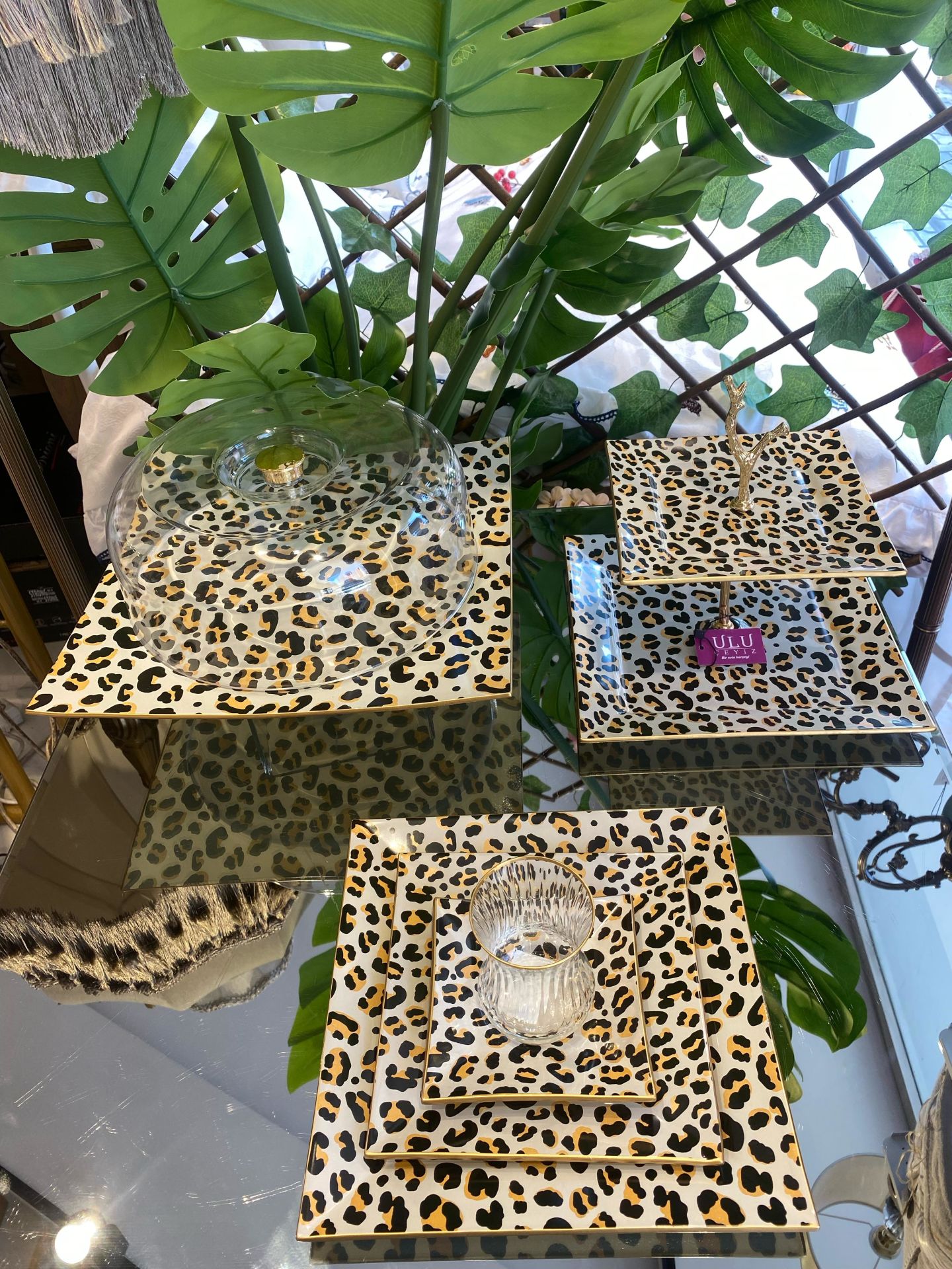 LEOPAR KARE OPAL 34 PARÇA ÇAY VAKTİ