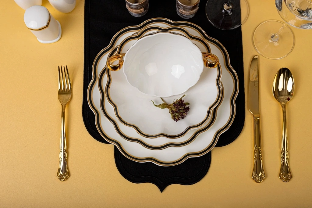 Wanelli Pia Black 12 Kişilik 60 Parça Yemek Takımı