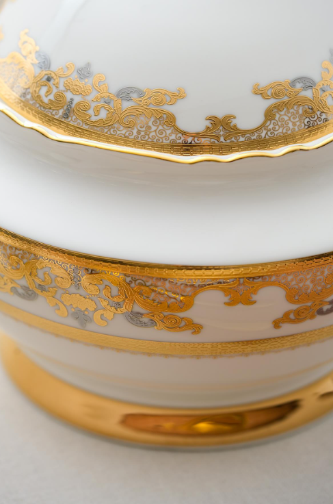 BEATRIS 60 PARÇA BONE CHINA EMBOSS GOLD
